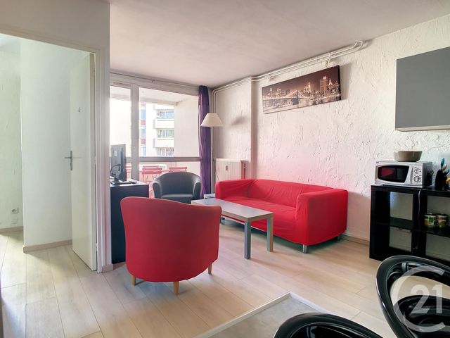 Appartement à louer - 5 pièces - 11.02 m2 - COMPIEGNE - 60 - PICARDIE - Century 21 Infinity