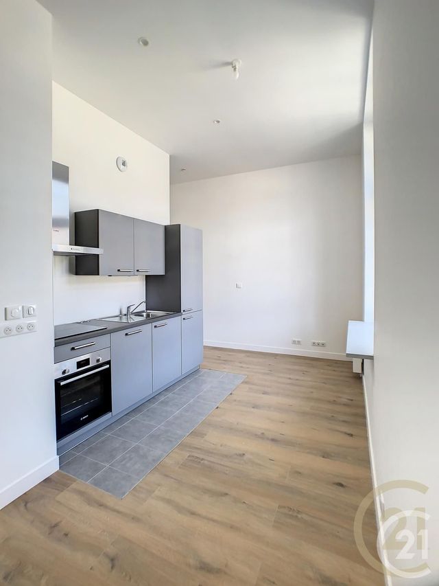 Appartement à louer - 2 pièces - 35.45 m2 - COMPIEGNE - 60 - PICARDIE - Century 21 Infinity