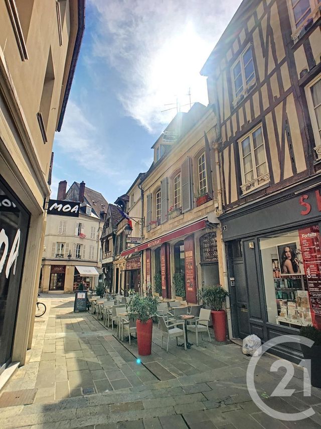 Studio à louer - 1 pièce - 32.56 m2 - COMPIEGNE - 60 - PICARDIE - Century 21 Infinity