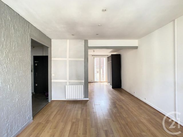 Appartement T2 à louer - 2 pièces - 40.1 m2 - COMPIEGNE - 60 - PICARDIE - Century 21 Infinity