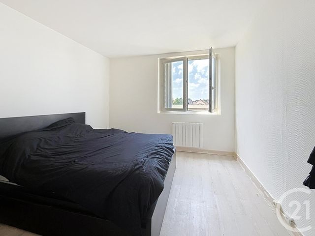 Afficher la photo en grand Appartement F3 à vendre - 3 pièces - 53.2 m2 - LACROIX ST OUEN - 60 - PICARDIE - Century 21 Infinity