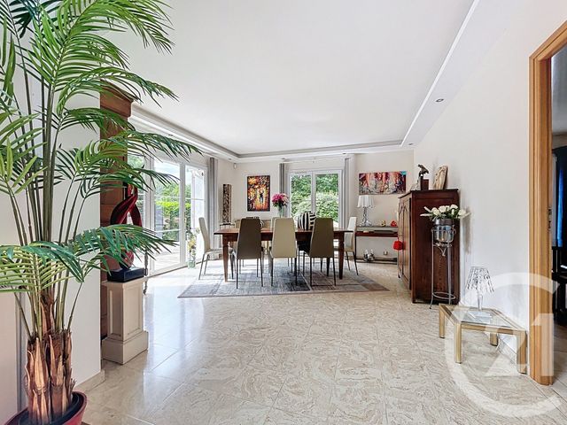 Afficher la photo en grand maison à vendre - 8 pièces - 338.0 m2 - VILLERS SUR COUDUN - 60 - PICARDIE - Century 21 Infinity