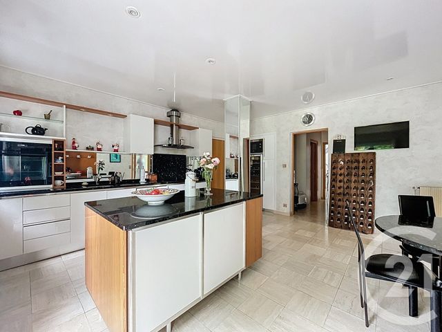 Afficher la photo en grand maison à vendre - 8 pièces - 338.0 m2 - VILLERS SUR COUDUN - 60 - PICARDIE - Century 21 Infinity