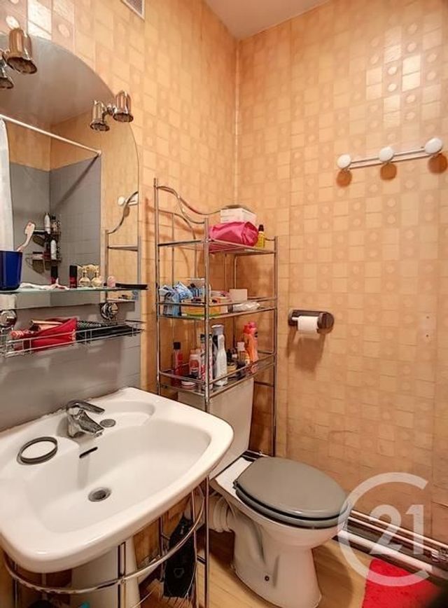 Appartement F1 à louer - 1 pièce - 20.96 m2 - COMPIEGNE - 60 - PICARDIE - Century 21 Infinity Appartement F1 à louer - 1 pièce - 20.96 m2 - COMPIEGNE - 60 - PICARDIE - Century 21 Infinity