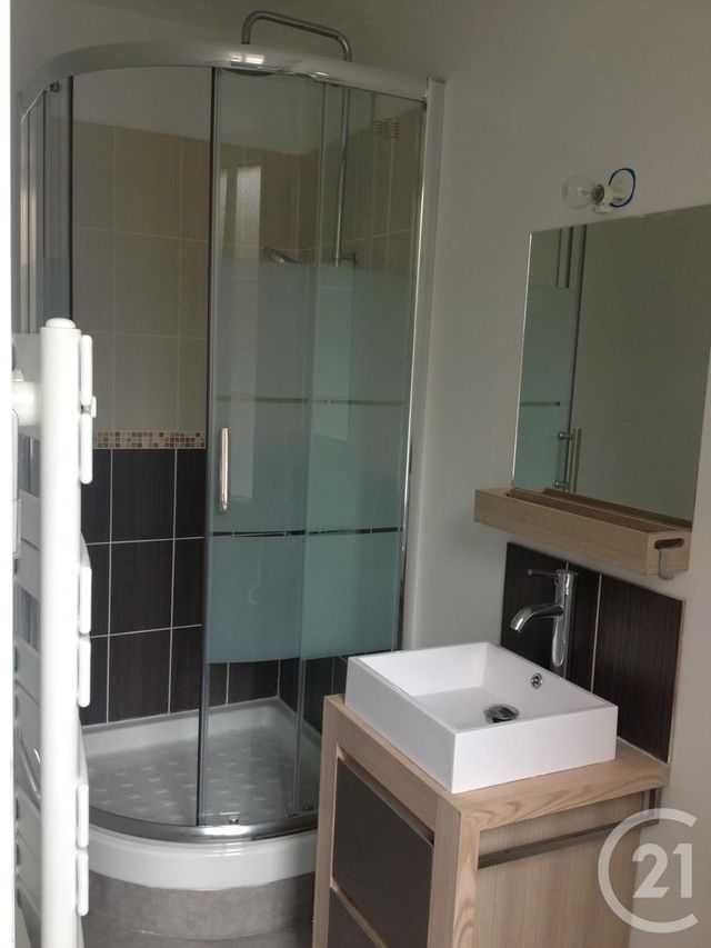 Studio à louer - 1 pièce - 18.0 m2 - COMPIEGNE - 60 - PICARDIE - Century 21 Infinity Studio à louer - 1 pièce - 18.0 m2 - COMPIEGNE - 60 - PICARDIE - Century 21 Infinity