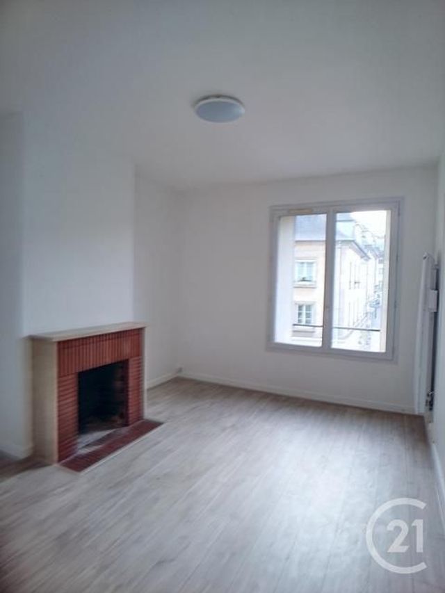 Appartement F3 à louer - 3 pièces - 60.65 m2 - COMPIEGNE - 60 - PICARDIE - Century 21 Infinity Appartement F3 à louer - 3 pièces - 60.65 m2 - COMPIEGNE - 60 - PICARDIE - Century 21 Infinity