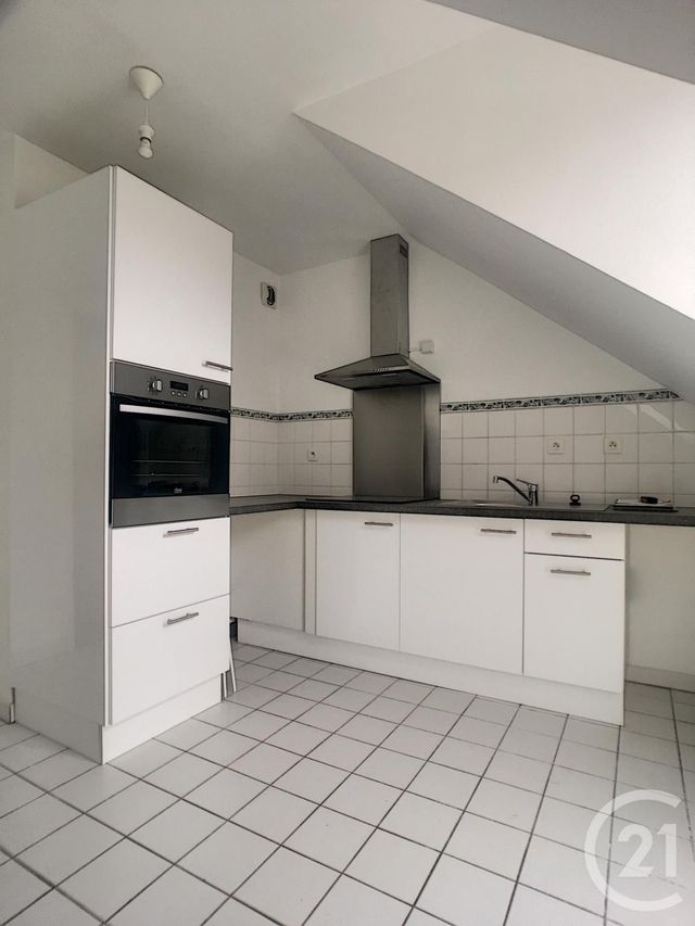 Appartement F3 à louer - 3 pièces - 64.0 m2 - COMPIEGNE - 60 - PICARDIE - Century 21 Infinity Appartement F3 à louer - 3 pièces - 64.0 m2 - COMPIEGNE - 60 - PICARDIE - Century 21 Infinity