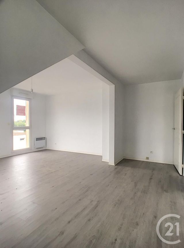 Appartement F3 à louer - 3 pièces - 64.0 m2 - COMPIEGNE - 60 - PICARDIE - Century 21 Infinity Appartement F3 à louer - 3 pièces - 64.0 m2 - COMPIEGNE - 60 - PICARDIE - Century 21 Infinity