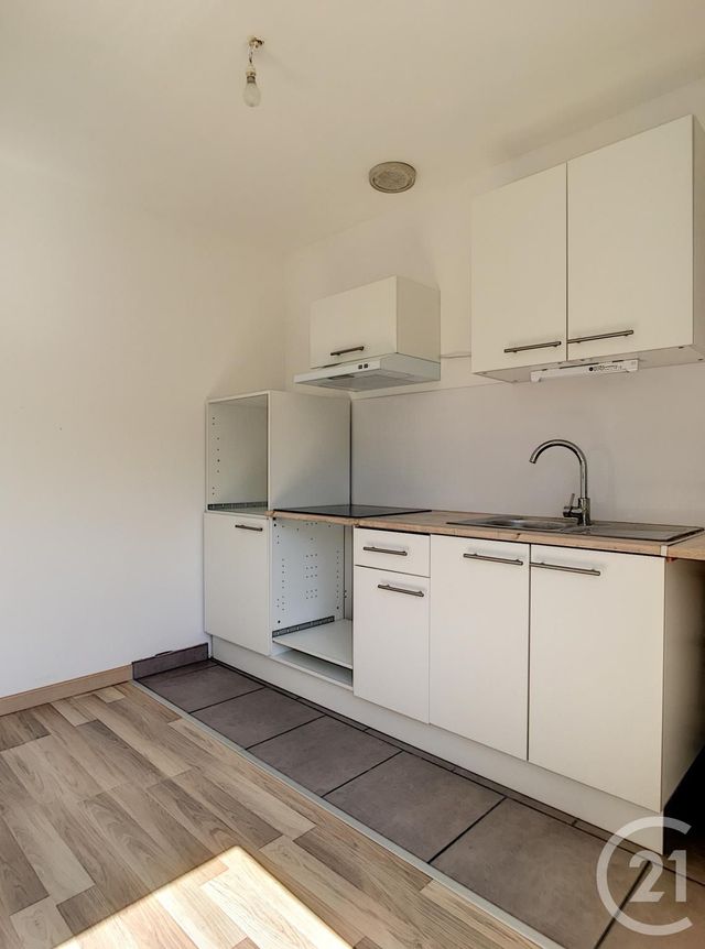 Appartement F2 à louer - 2 pièces - 36.93 m2 - VERBERIE - 60 - PICARDIE - Century 21 Infinity Appartement F2 à louer - 2 pièces - 36.93 m2 - VERBERIE - 60 - PICARDIE - Century 21 Infinity
