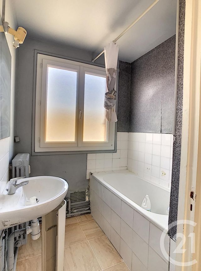 Afficher la photo en grand Appartement F3 à vendre - 3 pièces - 53.19 m2 - COMPIEGNE - 60 - PICARDIE - Century 21 Infinity