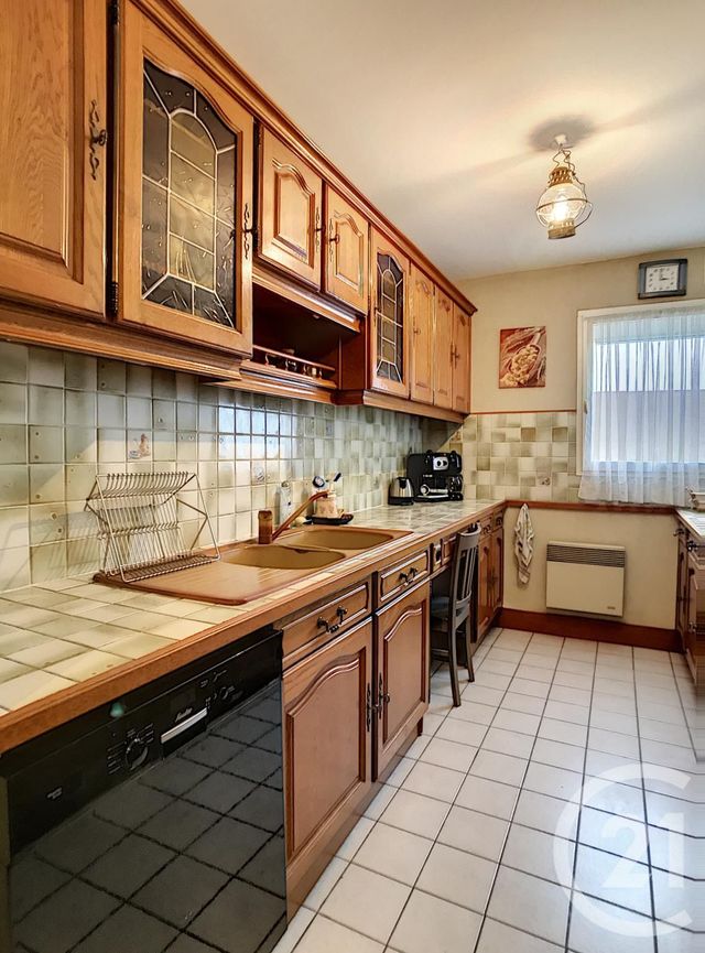Afficher la photo en grand Appartement F3 à louer - 4 pièces - 85.44 m2 - COMPIEGNE - 60 - PICARDIE - Century 21 Infinity
