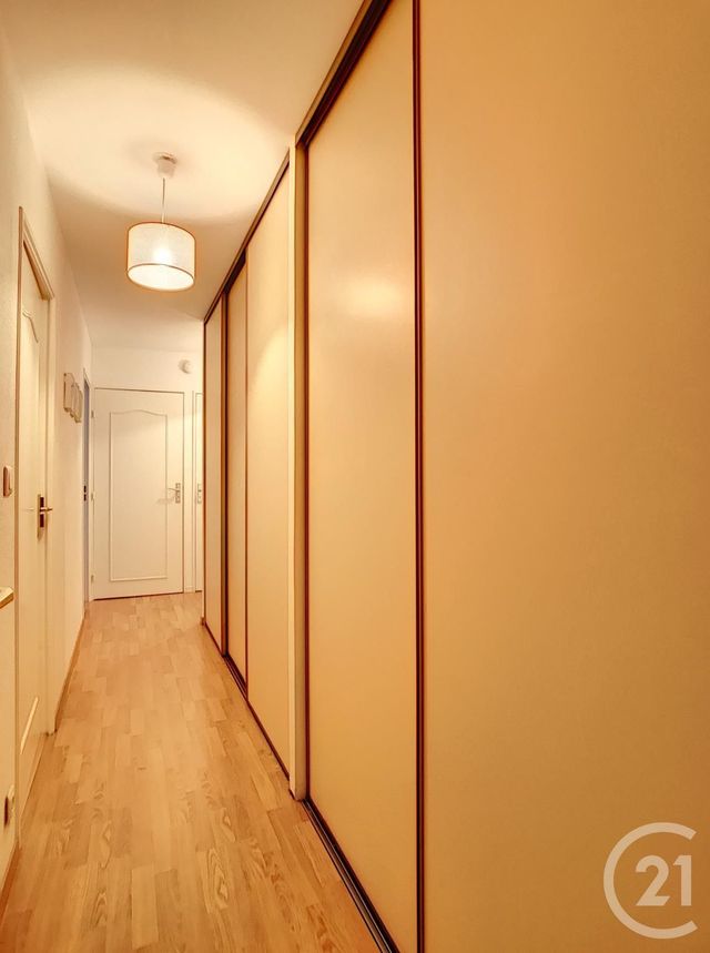 Afficher la photo en grand Appartement F3 à louer - 4 pièces - 85.44 m2 - COMPIEGNE - 60 - PICARDIE - Century 21 Infinity