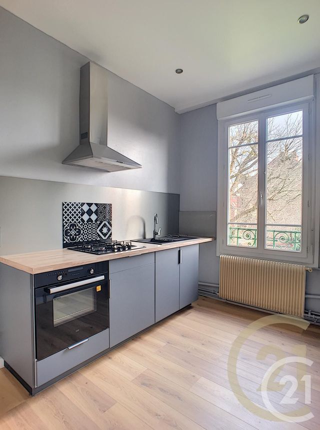 Afficher la photo en grand Appartement F1 à louer - 1 pièce - 35.14 m2 - COMPIEGNE - 60 - PICARDIE - Century 21 Infinity