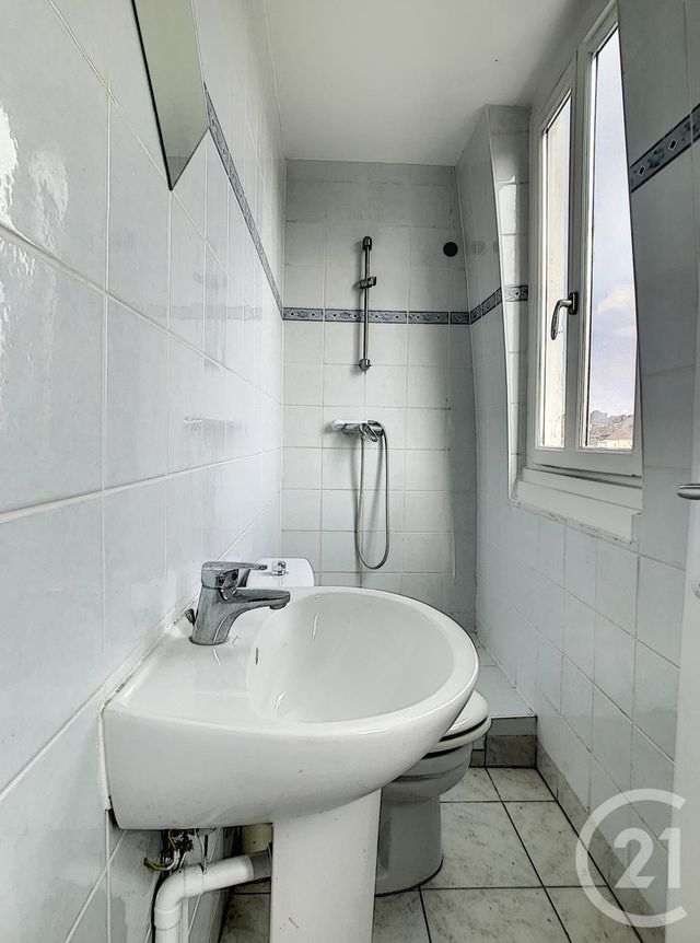 Afficher la photo en grand Appartement F1 à louer - 1 pièce - 12.0 m2 - COMPIEGNE - 60 - PICARDIE - Century 21 Infinity