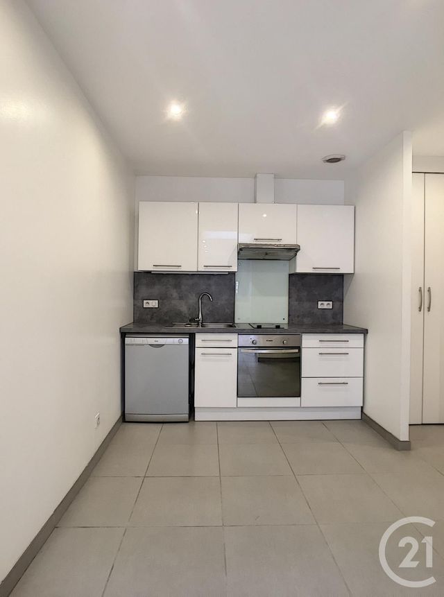 Afficher la photo en grand Appartement F2 à louer - 2 pièces - 46.67 m2 - COMPIEGNE - 60 - PICARDIE - Century 21 Infinity