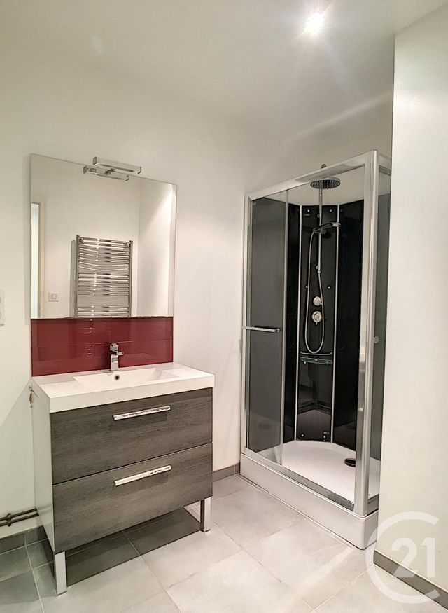 Afficher la photo en grand Appartement F2 à louer - 2 pièces - 46.67 m2 - COMPIEGNE - 60 - PICARDIE - Century 21 Infinity