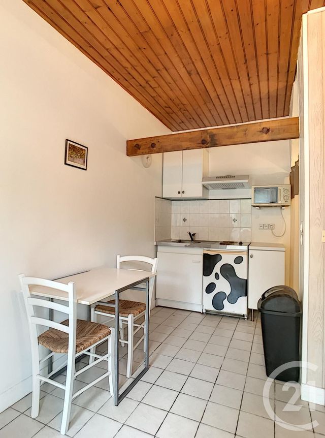 Afficher la photo en grand Appartement F1 à louer - 1 pièce - 16.0 m2 - COMPIEGNE - 60 - PICARDIE - Century 21 Infinity